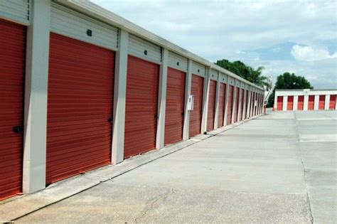 Naples, FL, Self-Storage Units Near 3555 Radio Road | Public Storage®