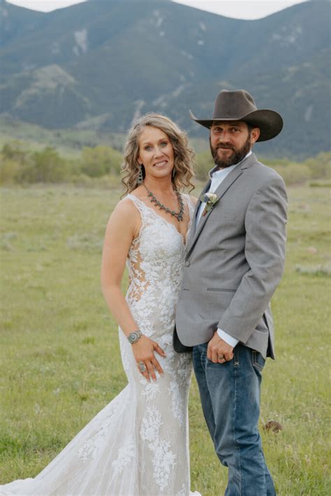 Best Sheridan, Wyoming Wedding Venues - foxtailsweddings.com