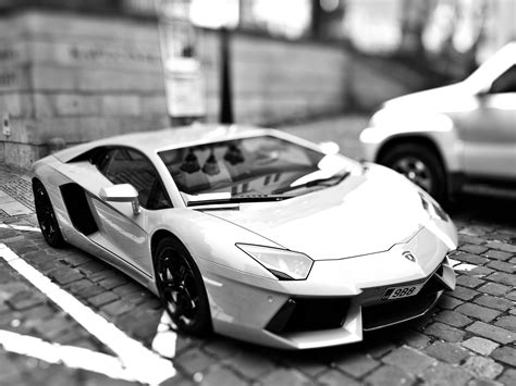 Siêu xe Lamborghini tạo nên hình nền đẹp mắt