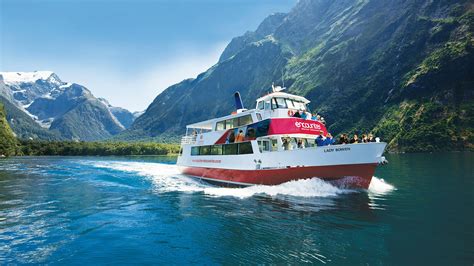 Encounter Nature Cruise in Milford Sound - Winter | Southern Discoveries Milford Sound