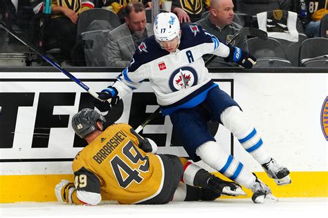 Jets blow out Golden Knights in series opener | Reuters