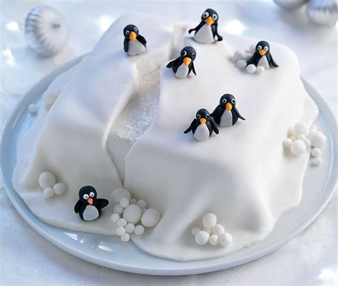 Playful Penguins Christmas cake | ASDA Recipes #cakedecoration ...