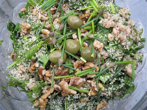 Salad with fresh chives and hemp seed | Fresh herbs, Healthy fats, Healthy