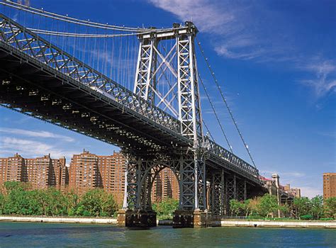 Best Williamsburg Bridge Stock Photos, Pictures & Royalty-Free Images - iStock