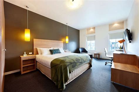 SAINT KILDA BEACH HOTEL (AU$127): 2023 Prices & Reviews (St Kilda ...