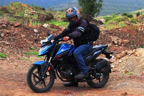 Honda X-Blade Test Ride And Review - The Upshifters India