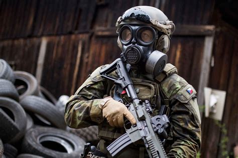 CM-7M Military Gas Mask | Chemical Warfare Gas Masks | MIRA Safety