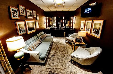 A Virtual Backstage Tour of the Grand Ole Opry [PHOTOS]