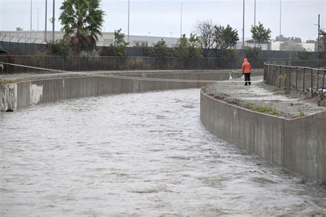 Pacific storm dumps heavy rains, unleashes flooding in California ...