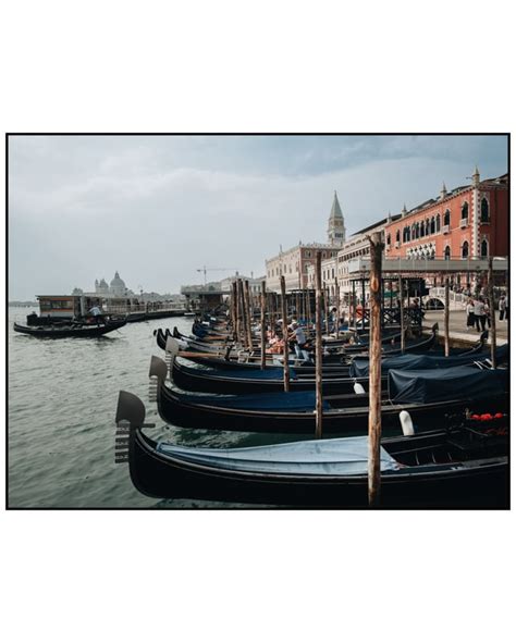 Venice, XT3, lenses Viltrox 23mm and Fujinon 17mm-135mm : r/fujifilm