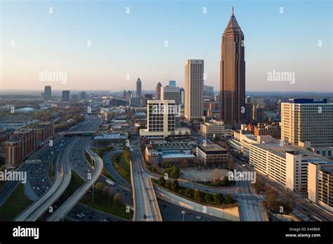 Downtown skyline of atlanta hi-res stock photography and images - Alamy