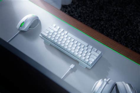 This New Mini Razer Keyboard Looks Perfect For Minimalists