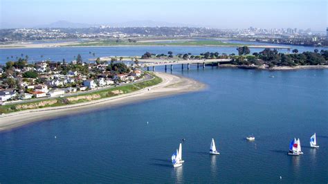 San Diego - Mission Bay - Stand Up Paddleboard Rentals