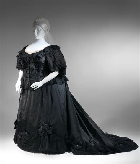 Queen Victoria's silk dress, British, 1894-95, Metropolitan Museum of ...