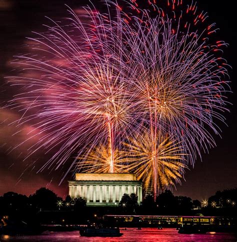 Best Spots to Watch Fourth of July Fireworks in DC | Washington.org