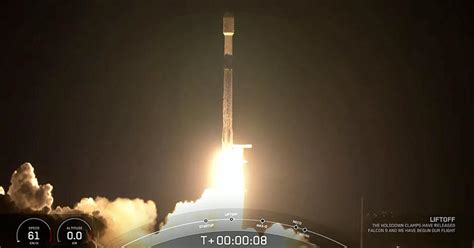 SpaceX set to launch reconnaissance satellite from Vandenberg - CBS Los ...