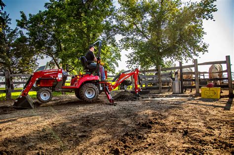 Massey Ferguson GC1700 E/M Series - Hanlon Ag Centre