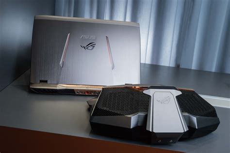 ASUS ROG GX700 Is the World's First Liquid-Cooled Laptop with 4K LCS