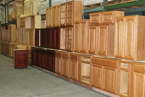 Lakeland Cabinets | Lakeland Liquidation Aquires Cabinet Deal