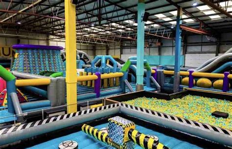 Jumpin Fun - Inflatable Park - Showtec Sound & Lighting