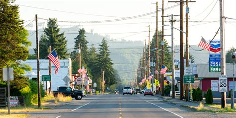 City of Rainier: Small Town Charm and Views of Mount Rainier ...