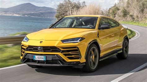 New Lamborghini Urus review | Auto Express