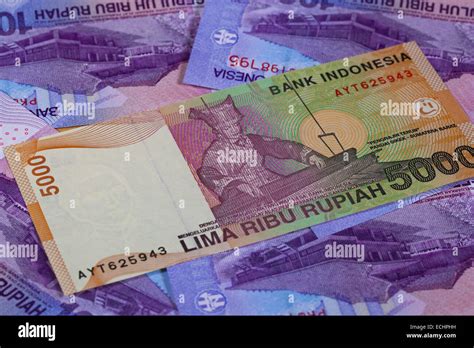 Different rupiah banknotes from Indonesia Stock Photo - Alamy