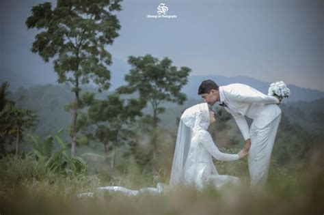 Prewedding Mr. Summon & Mrs. Chen Xue by Siliwangi Art Photography | Bridestory.com