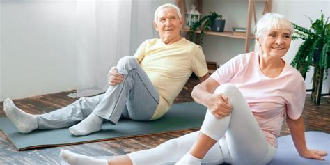 8 Extra Easy and Effective Knee-Strengthening Exercises for Seniors ...