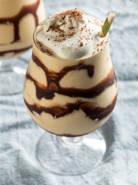 Mudslide Cocktail Recipe - Baileys Irish Cream Mudslide - Decadent Drink