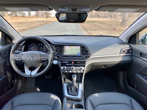 2019 Hyundai Elantra: 75 Interior Photos | U.S. News