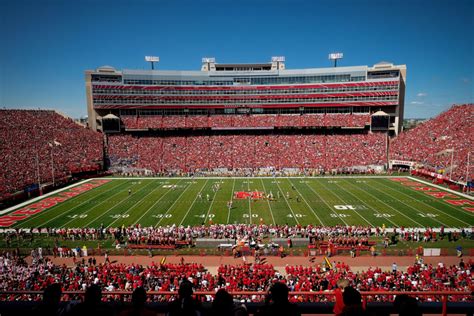 College Football World Reacts To Nebraska Sellout News - The Spun