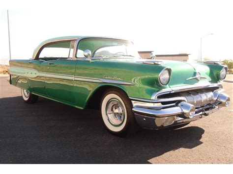 1957 Pontiac Chieftain - Information and photos - MOMENTcar