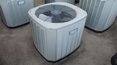 2013 American Standard 14 SEER Heat Pump Starting Up & Running (Heat ...