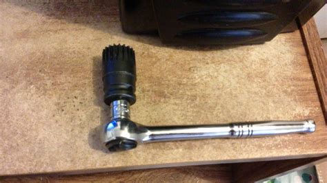 repair - Trouble Removing bottom bracket. Is it my Tool? - Bicycles ...