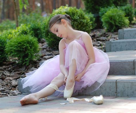 Online ballet classes for kids and adults - Adventure, baby!