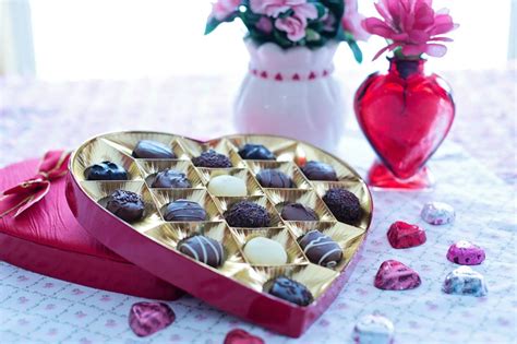 Top 10 Valentine's Day Traditions From Around the World | Les Listes