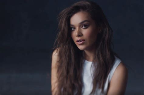 Hailee Steinfeld’s ‘Most Girls’ Music Video: Watch | Billboard – Billboard