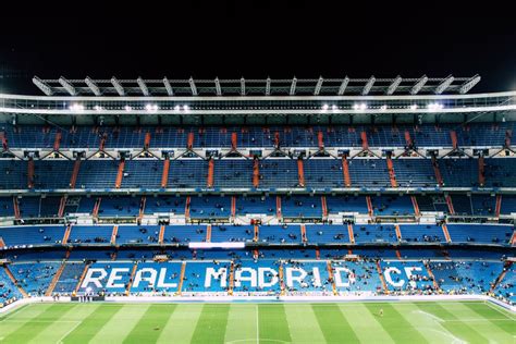 Real Madrid Stadium Capacity : Real Madrid Release Amazing Footage Of How The New Santiago ...