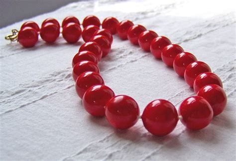 Vintage Red Beaded Necklace by Echoesofstars on Etsy