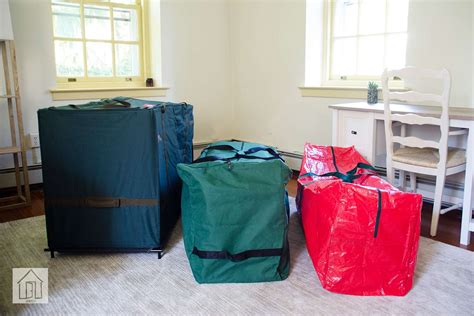 Zober Christmas Tree Storage Bag Review: A Low-Cost Solution