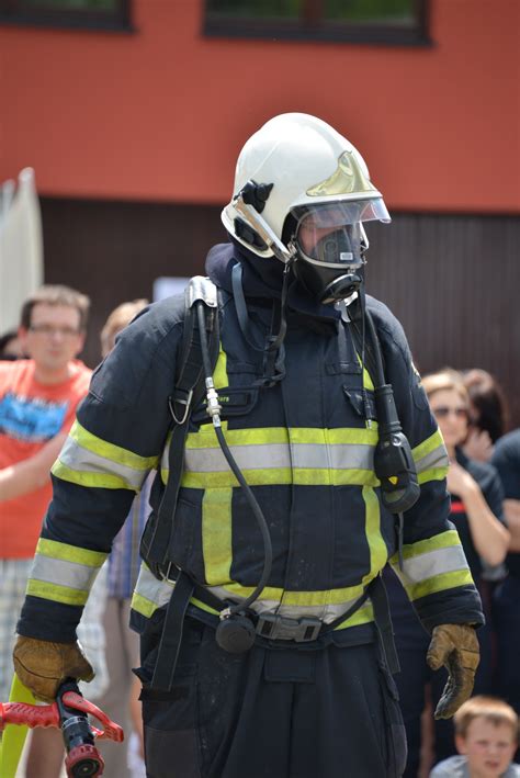 Free Images : person, equipment, profession, brand, use, gas mask, helm, hose, respiratory ...