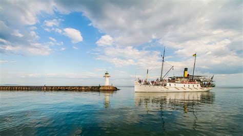 Lighthouse in lake Vättern in the city Hjo, Sweden – Fyren i sjön ...