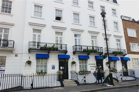 12 Cheap Hotels in London - Best Budget Places to Stay