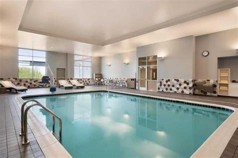 Hotels In Niagara Falls With Pool | Book from 45 Stay Options @Best Price