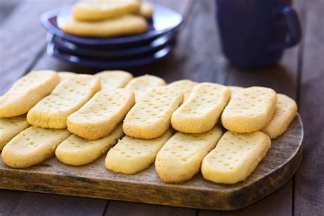 The Simple Shortbread Biscuit Recipe You’ll Love to Know | Rezept ...