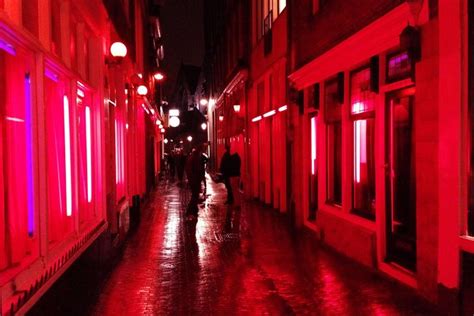 Private Amsterdam Red Light District Walking Tour 2023