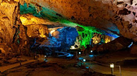 Ha Long Bay Caves | Vietnam's Best Travel Experiences