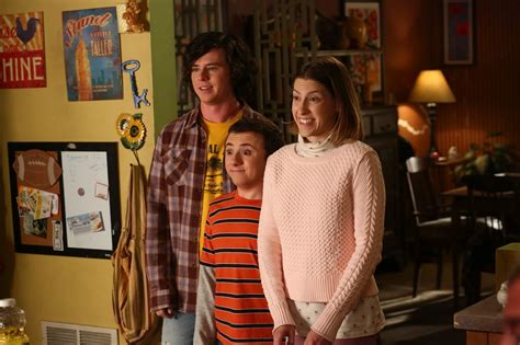 The Middle - Episode 8.14 - Sorry Not Sorry - Promotional Photos ...