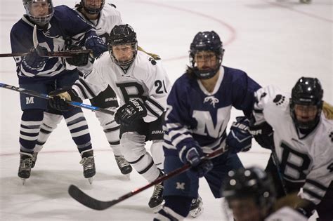 Women’s hockey fights to redeem losing season – The Bowdoin Orient